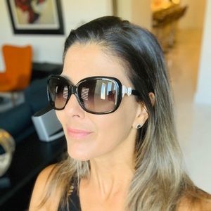 Chanel bow sunglasses